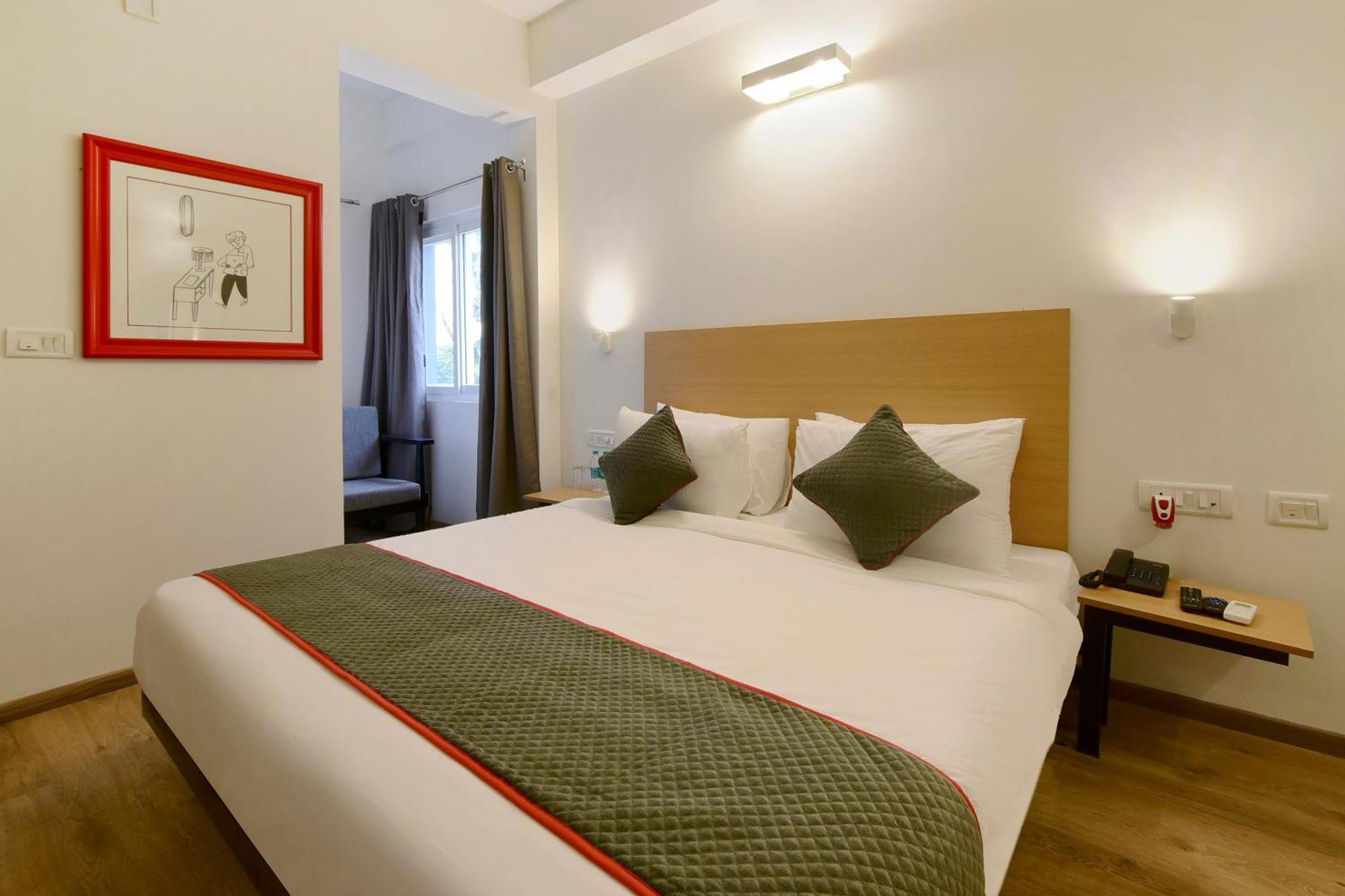 Готель Townhouse Airport Road Yelahanka Екстер'єр фото