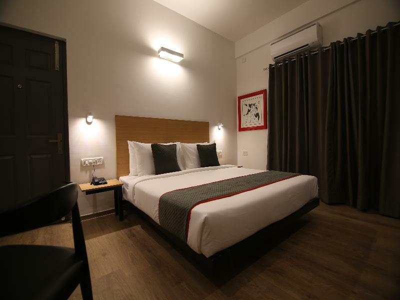 Готель Townhouse Airport Road Yelahanka Екстер'єр фото